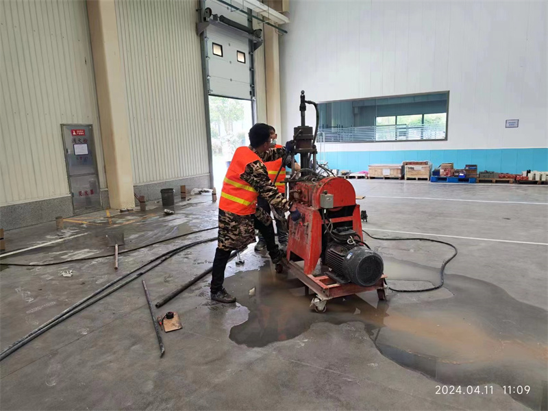 石泉厂房地面下沉塌陷注浆加固施工